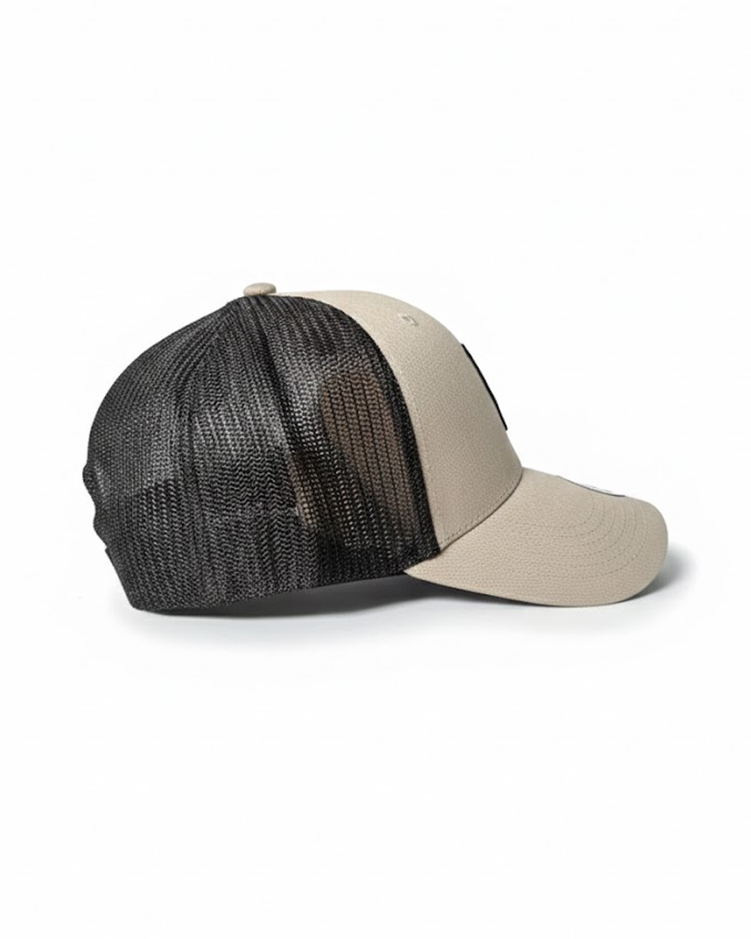 Gorra Uff beige trucker fitted